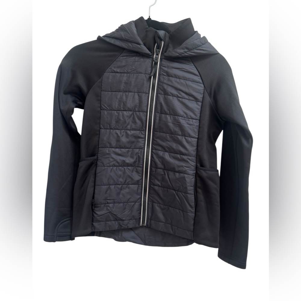 Athleta Girls Black Quilted light puffer - excellent condition!  Size 10.